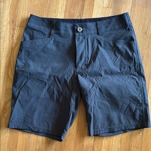 Kuhl Black Renegade Rock 9" Shorts - Men's